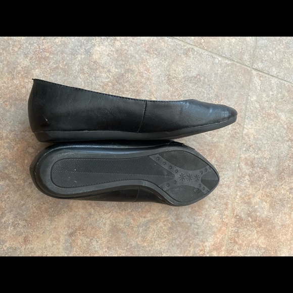 Slip On - Picture 3 of 3